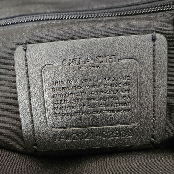 COACH | Graham Crossbody Pack in Signature Canvas Gunmetal/Charcoal/Black - Picture 12 of 12